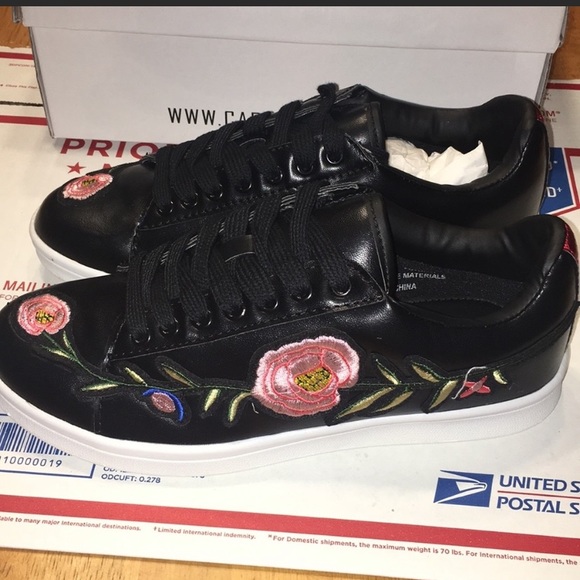 Cape Robbin Shoes - Cape Robbin Shoes Size 9 left